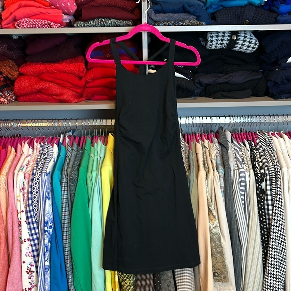 Kuhl black criss cross back built in bra t shirt dress size XS